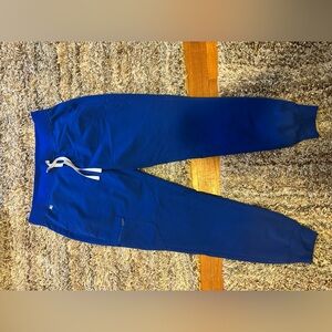 Women’s medium figs Winning Blue